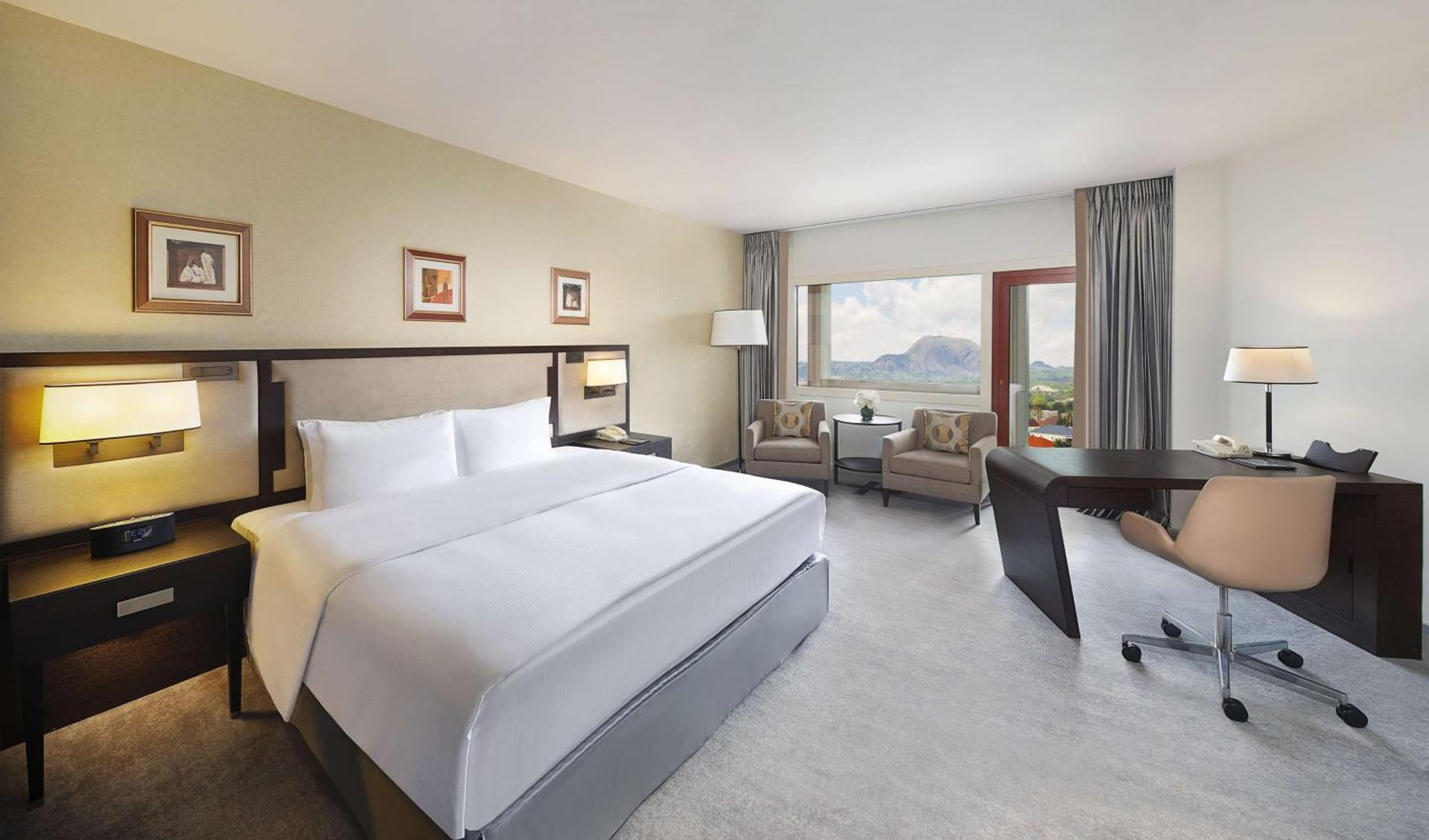 Transcorp Hilton Abuja Hotel Екстериор снимка