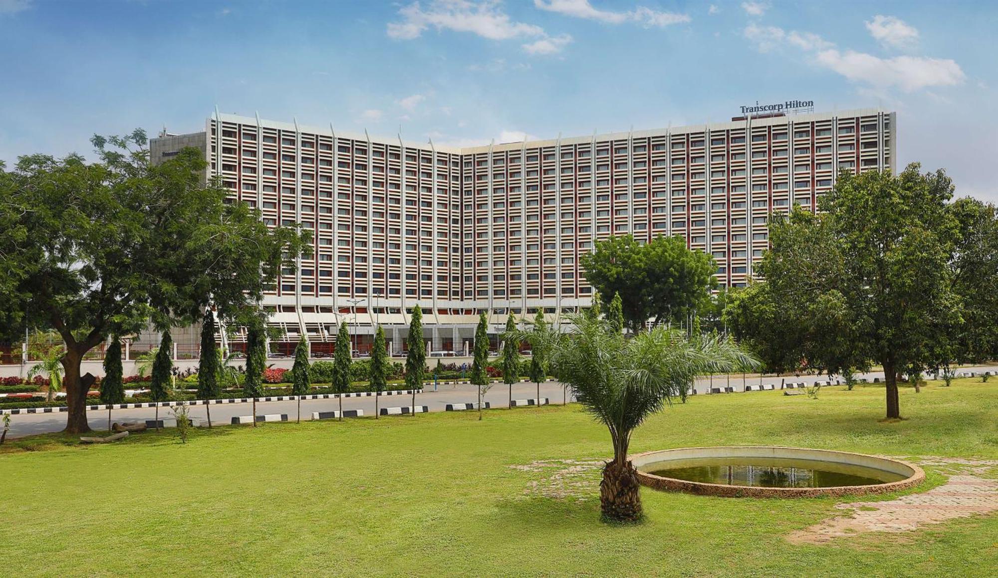 Transcorp Hilton Abuja Hotel Екстериор снимка