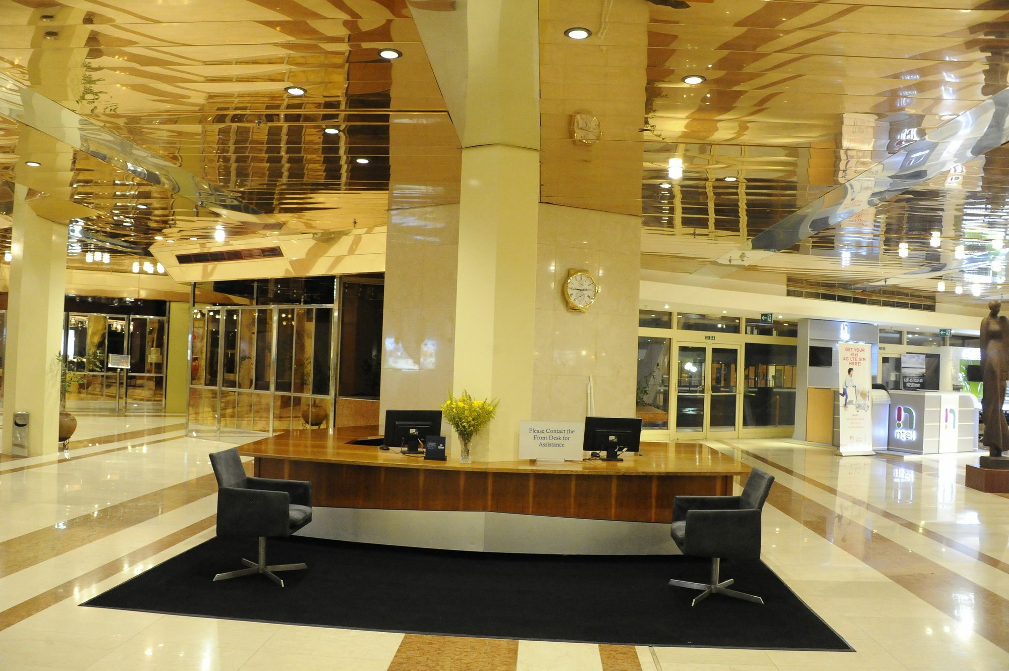 Transcorp Hilton Abuja Hotel Екстериор снимка