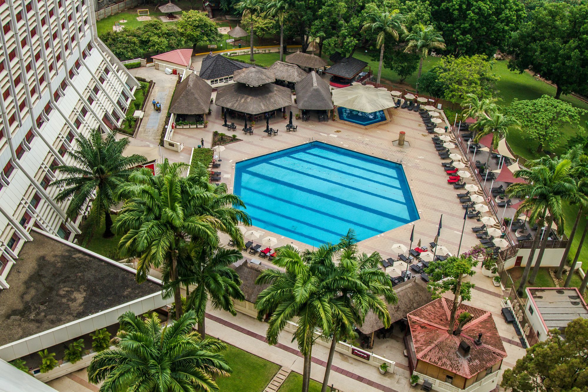 Transcorp Hilton Abuja Hotel Екстериор снимка
